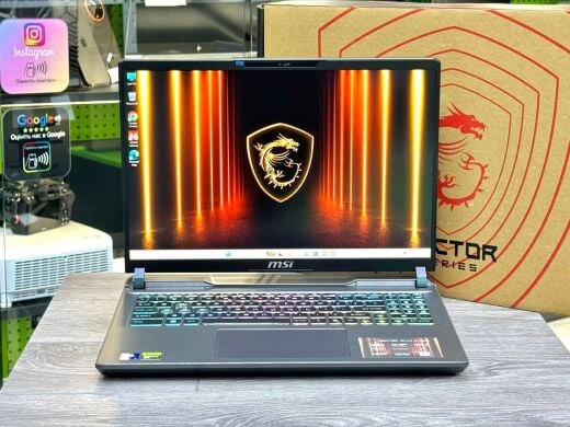 Новий ігровий ноутбук MSI Vector 16 / 16" (1920x1200) IPS / Intel Core Ultra 7 255HX (20 ядер по 2.4 - 5.2 GHz) / 32 GB DDR5 / 1000 GB SSD M.2 / nVidia GeForce RTX 5070 Ti, 12 GB GDDR7, 192-bit / WebCam / Win 11 Pro