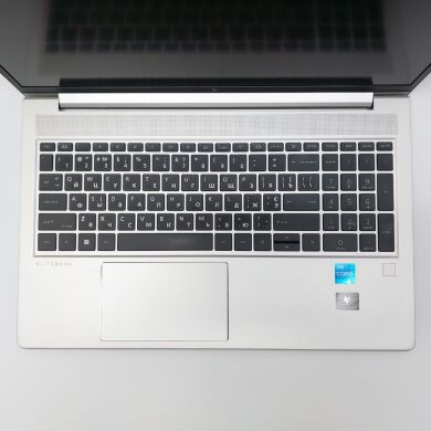 Ультрабук HP EliteBook 650 G9 / 15.6" (1920x1080) IPS / Intel Core i5-1235U (10 (12) ядер 3.3 - 4.4 GHz) / 16 GB DDR4 / 512 GB SSD M.2 / Intel Iris Xe Graphics / WebCam