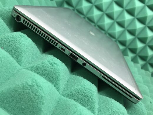 Ультрабук Б-клас HP EliteBook Folio 9480m / 14" (1366x768) TN / Intel Core i5-4210U (2 (4) ядра по 1.7 - 2.7 GHz) / 8 GB DDR3 / 120 GB SSD / Intel HD Graphics 4400 / WebCam / Fingerprint / DisplayPort Ультрабук Б-клас HP EliteBook Folio 9480m / 14" (1366x768) TN / Intel Core i5-4210U (2 (4) ядра по 1.7 - 2.7 GHz) / 8 GB DDR3 / 120 GB SSD / Intel HD Graphics 4400 / WebCam / Fingerprint / DisplayPort