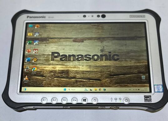 Захищений планшет Panasonic Toughpad FZ-G1 / 10.1" (1920x1200) IPS Touch / Intel Core i5-7300U (2 (4) ядра по 2.6 - 3.5 GHz) / 8 GB DDR3 / 256 GB SSD / Intel HD Graphics 620 / WebCam / Win 11 Pro