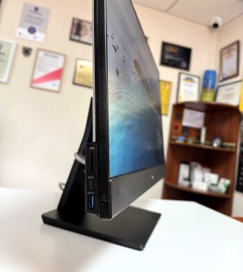 Моноблок Dell OptiPlex 7460 All-in-One / 24" (1920x1080) IPS Touch / Intel Core i3-8100 (4 ядра по 3.6 GHz) / 16 GB DDR4 / 256 GB SSD M.2 / nVidia GeForce GTX 1050, 4 GB GDDR5, 128-bit Моноблок Dell OptiPlex 7460 All-in-One / 24" (1920x1080) IPS Touch / Intel Core i3-8100 (4 ядра по 3.6 GHz) / 16 GB DDR4 / 256 GB SSD M.2 / nVidia GeForce GTX 1050, 4 GB GDDR5, 128-bit