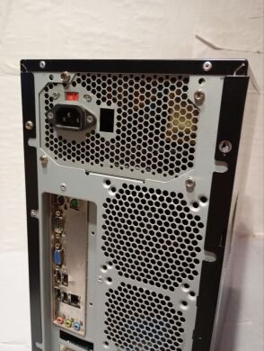 ПК Delux Tower / Intel Core 2 Quad Q8200 (4 ядра по 2.33 GHz) / 4 GB DDR3 / 500 GB HDD / nVidia GeForce GT 240, 512 MB GDDR3, 128-bit / DVD-ROM / 400W