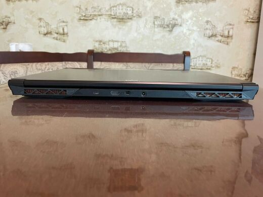 Игровой ноутбук Clevo PC70DF1 / 17.3" (1920x1080) IPS / Intel Core i7-10870H (8 (16) ядер по 2.2 - 5.0 GHz) / 32 GB DDR4 / 512 GB SSD / nVidia GeForce RTX 2070, 8 GB GDDR6, 256-bit / WebCam