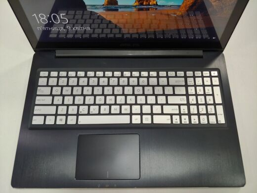 Ноутбук Б-класс Asus Q501L / 15.6" (1920x1080) IPS / Intel Core i5-4200U (2 (4) ядра по 1.6 - 2.6 GHz) / 6 GB DDR3 / 500 GB HDD / Intel HD Graphics 4400 / WebCam