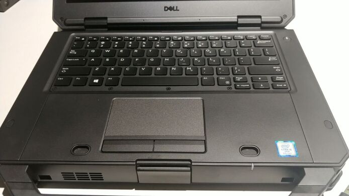 Защищенный ноутбук Dell Latitude 5424 Rugged / 14" (1920x1080) IPS / Intel Core i5-8350U (4 (8) ядра по 1.7 - 3.6 GHz) / 16 GB DDR4 / 256 GB SSD M.2 / Intel UHD Graphics 620 / WebCam