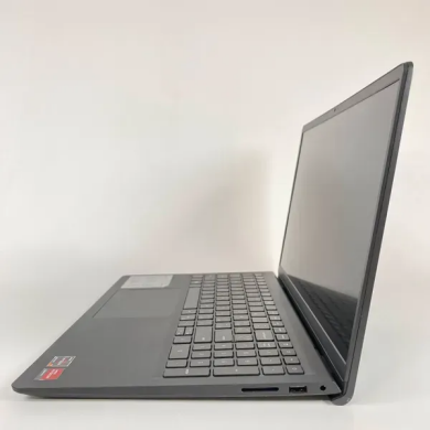 Ноутбук Dell Inspiron 15 3525 / 15.6" (1920x1080) IPS / AMD Ryzen 7 5825U (8 (16) ядер по 2.0 - 4.5 GHz) / 16 GB DDR4 / 512 GB SSD / AMD Radeon Vega 8 / WebCam / HDMI