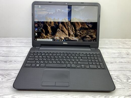 Ноутбук Dell Inspiron 3537 / 15.6" (1366x768) TN / Intel Core i7-4500U (2 (4) ядра по 1.8 - 3.0 GHz) / 8 GB DDR3 / 120 GB SSD / Intel HD Graphics 4400 / WebCam / DVD-ROM Ноутбук Dell Inspiron 3537 / 15.6" (1366x768) TN / Intel Core i7-4500U (2 (4) ядра по 1.8 - 3.0 GHz) / 8 GB DDR3 / 120 GB SSD / Intel HD Graphics 4400 / WebCam / DVD-ROM
