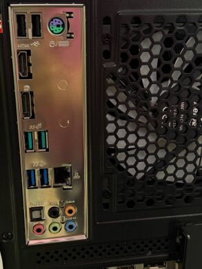 Ігровий ПК AeroCool Aero One Frost White Tower / Intel Core i7-10700K (8 (16) ядер по 3.5 - 5.1 GHz) / 16 GB DDR4 / 1000 GB SSD / nVidia GeForce RTX 2060 Super, 8 GB GDDR6, 256-bit / 700W / Win 11