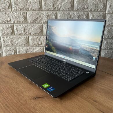 Игровой ноутбук Dell Vostro 5402 / 14.6" (1920x1200) IPS / Intel Core i7-1165G7 (4 (8) ядра по 2.8 - 4.7 GHz) / 32 GB DDR4 / 512 GB SSD / nVidia GeForce MX330, 2 GB GDDR5, 64-bit / WebCam