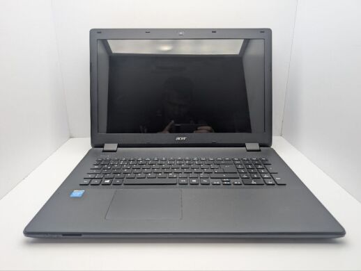 Ноутбук Acer Aspire ES1-711 / 17.3" (1600x900) TN / Intel Celeron N2940 (4 ядра по 1.83 - 2.25 GHz) / 8 GB DDR3 / 120 GB SSD / Intel HD Graphics / WebCam / DVD-ROM Ноутбук Acer Aspire ES1-711 / 17.3" (1600x900) TN / Intel Celeron N2940 (4 ядра по 1.83 - 2.25 GHz) / 8 GB DDR3 / 120 GB SSD / Intel HD Graphics / WebCam / DVD-ROM