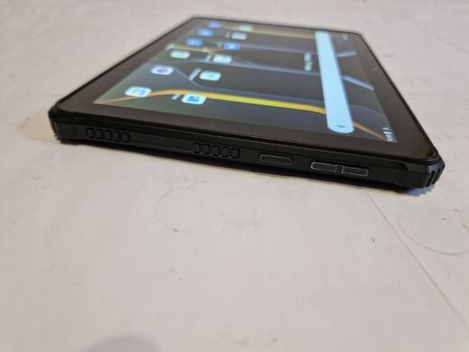 Защищенный планшет Oukitel RT1 / 10.1" (1920x1200) IPS Touch / Unisoc SC9863A (8 ядер по 1.2 - 1.6 GHz) / 4 GB DDR4 / 64 GB eMMC / PowerVR GE8322 Graphics / WebCam / Android 11