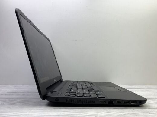 Ноутбук Dell Inspiron 3537 / 15.6" (1366x768) TN / Intel Core i7-4500U (2 (4) ядра по 1.8 - 3.0 GHz) / 8 GB DDR3 / 120 GB SSD / Intel HD Graphics 4400 / WebCam / DVD-ROM Ноутбук Dell Inspiron 3537 / 15.6" (1366x768) TN / Intel Core i7-4500U (2 (4) ядра по 1.8 - 3.0 GHz) / 8 GB DDR3 / 120 GB SSD / Intel HD Graphics 4400 / WebCam / DVD-ROM