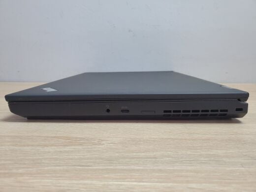 Мобільна робоча станція Lenovo ThinkPad P53 / 15.6" (1920x1080) IPS / Intel Core i7-9850H (6 (12) ядер по 2.6 - 4.6 GHz) / 64 GB DDR4 / 1000 GB SSD / nVidia Quadro RTX 3000, 6 GB GDDR6, 192-bit / WebCam / Win 10 Pro + Гарнітура A4Tech FH300U