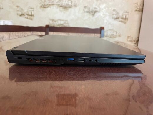 Игровой ноутбук Clevo PC70DF1 / 17.3" (1920x1080) IPS / Intel Core i7-10870H (8 (16) ядер по 2.2 - 5.0 GHz) / 32 GB DDR4 / 512 GB SSD / nVidia GeForce RTX 2070, 8 GB GDDR6, 256-bit / WebCam