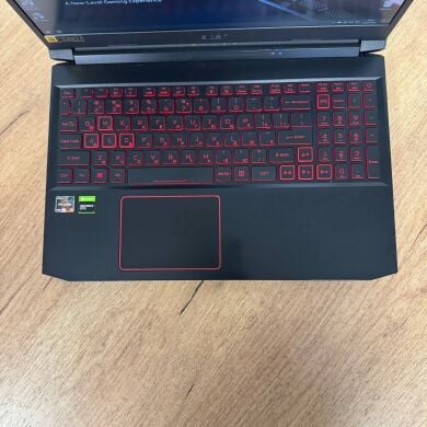 Ігровий ноутбук Б-клас Acer Nitro 5 AN515-44 / 15.6" (1920x1080) IPS / AMD Ryzen 5 4600H (6 (12) ядер по 3.0 - 4.0 GHz) / 16 GB DDR4 / 256 GB SSD / nVidia GeForce GTX 1650, 4 GB GDDR5, 128-bit / WebCam