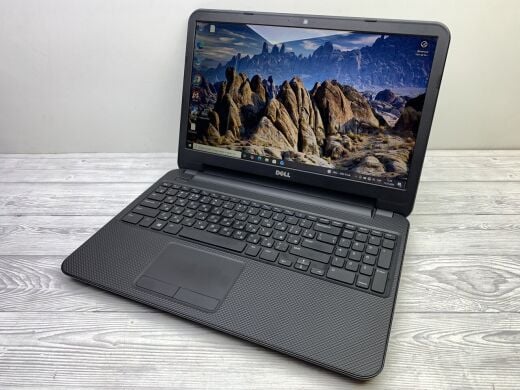 Ноутбук Dell Inspiron 3537 / 15.6" (1366x768) TN / Intel Core i7-4500U (2 (4) ядра по 1.8 - 3.0 GHz) / 8 GB DDR3 / 120 GB SSD / Intel HD Graphics 4400 / WebCam / DVD-ROM Ноутбук Dell Inspiron 3537 / 15.6" (1366x768) TN / Intel Core i7-4500U (2 (4) ядра по 1.8 - 3.0 GHz) / 8 GB DDR3 / 120 GB SSD / Intel HD Graphics 4400 / WebCam / DVD-ROM