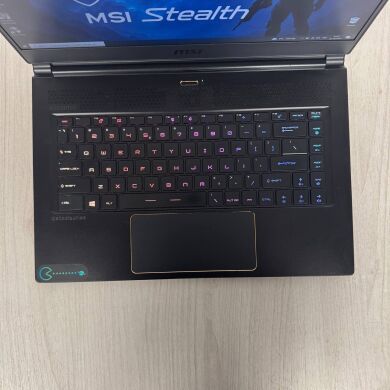Игровой ноутбук Б-класс MSI GS65 Stealth 9SD / 15.6" (1920x1080) IPS / Intel Core i7-9750H (6 (12) ядра по 2.6 - 4.5 GHz) / 16 GB DDR4 / 512 GB SSD / nVidia GeForce GTX 1660 Ti, 6 GB GDDR6, 192-bit / WebCam