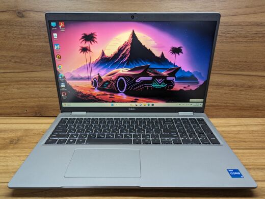 Ультрабук Dell Latitude 5530 / 15.6" (1920x1080) IPS / Intel Core i5-1135G7 (4 (8) ядра по 2.4 - 4.2 GHz) / 16 GB DDR4 / 512 GB SSD / Intel Iris Xe Graphics / WebCam / Windows 10