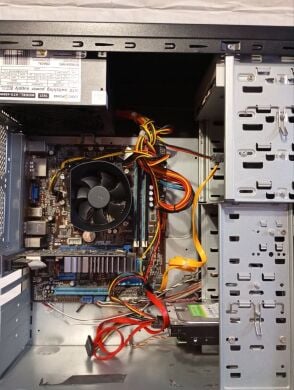 ПК Asus Vento A8 Tower / Intel Core i5-2400 (4 ядра по 3.1 - 3.4 GHz) / 8 GB DDR3 / 120 GB SSD + 500 GB HDD / nVidia GeForce GT 430, 1 GB DDR3, 128-bit / 450W