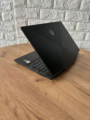 Ігровий ноутбук HP Omen 15-dh1070wm / 15.6" (1920x1080) IPS / Intel Core i7-10750H (6 (12) ядер по 2.6 - 5.0 GHz) / 8 GB DDR4 / 256 GB SSD + 1000 GB HDD / nVidia GeForce GTX 1660 Ti, 6 GB GDDR6, 192-bit / WebCam