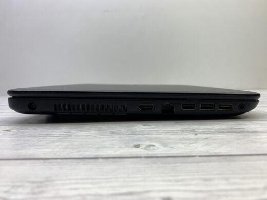 Ноутбук Dell Inspiron 3537 / 15.6" (1366x768) TN / Intel Core i7-4500U (2 (4) ядра по 1.8 - 3.0 GHz) / 8 GB DDR3 / 120 GB SSD / Intel HD Graphics 4400 / WebCam / DVD-ROM Ноутбук Dell Inspiron 3537 / 15.6" (1366x768) TN / Intel Core i7-4500U (2 (4) ядра по 1.8 - 3.0 GHz) / 8 GB DDR3 / 120 GB SSD / Intel HD Graphics 4400 / WebCam / DVD-ROM
