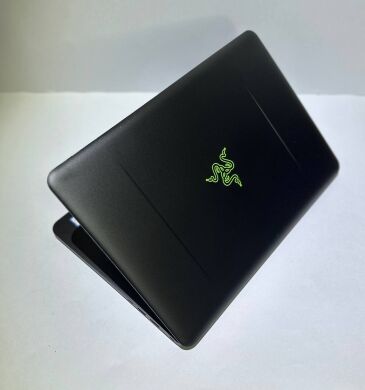 Ігровий ноутбук Razer Blade 14 RZ09-0195 / 14" (1920x1080) IPS / Intel Core i7-7700HQ (4 (8) ядра по 2.8 - 3.8 GHz) / 16 GB DDR4 / 512 GB SSD NVMe / nVidia GeForce GTX 1060, 6 GB GDDR5, 192-bit / WebCam / Win 11