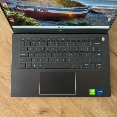 Игровой ноутбук Dell Vostro 5402 / 14.6" (1920x1200) IPS / Intel Core i7-1165G7 (4 (8) ядра по 2.8 - 4.7 GHz) / 32 GB DDR4 / 512 GB SSD / nVidia GeForce MX330, 2 GB GDDR5, 64-bit / WebCam