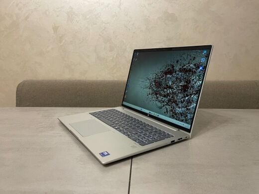 Ультрабук HP ProBook 460 G11 / 16" (1920x1200) IPS / Intel Core Ultra 5 125U (12 (14) ядер по 1.3 - 4.3 GHz) / 16 GB DDR5 / 1000 GB SSD M.2 / Intel Graphics / WebCam / Fingerprint