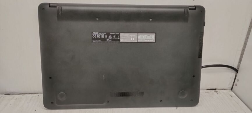 Ігровий ноутбук Asus F540U / 15.6" (1920x1080) TN / Intel Core i5-8250U (4 (8) ядра по 1.6 - 3.4 GHz) / 8 GB DDR4 / 1000 GB HDD / nVidia GeForce MX110, 2 GB GDDR5, 64-bit / WebCam