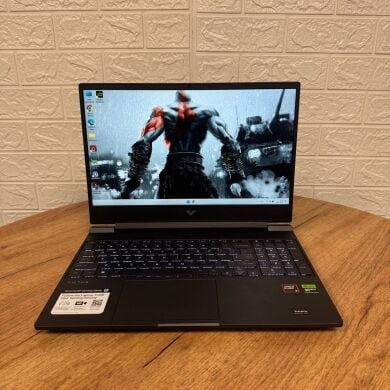 Ігровий ноутбук HP Victus 15-fb2082wm / 15.6" (1920x1080) IPS / AMD Ryzen 5 8645HS (6 (12) ядер по 4.3 - 5.0 GHz) / 16 GB DDR4 / 512 GB SSD / nVidia GeForce RTX 4050, 6 GB GDDR6, 96-bit / WebCam Ігровий ноутбук HP Victus 15-fb2082wm / 15.6" (1920x1080) IPS / AMD Ryzen 5 8645HS (6 (12) ядер по 4.3 - 5.0 GHz) / 16 GB DDR4 / 512 GB SSD / nVidia GeForce RTX 4050, 6 GB GDDR6, 96-bit / WebCam