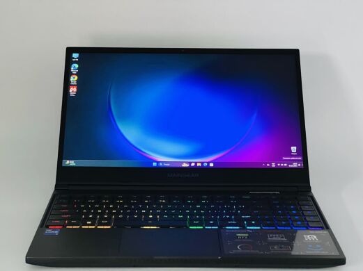 Ігровий ноутбук Maingear Vector Pro 2 MG-VCP2-15I3070T / 15.6" (2560x1440) IPS / Intel Core i9-12900H (14 (20) ядер по 3.8 - 5.0 GHz) / 16 GB DDR5 / 960 GB SSD M.2 / nVidia GeForce RTX 3070 Ti, 8 GB GDDR6, 256-bit / WebCam Ігровий ноутбук Maingear Vector Pro 2 MG-VCP2-15I3070T / 15.6" (2560x1440) IPS / Intel Core i9-12900H (14 (20) ядер по 3.8 - 5.0 GHz) / 16 GB DDR5 / 960 GB SSD M.2 / nVidia GeForce RTX 3070 Ti, 8 GB GDDR6, 256-bit / WebCam