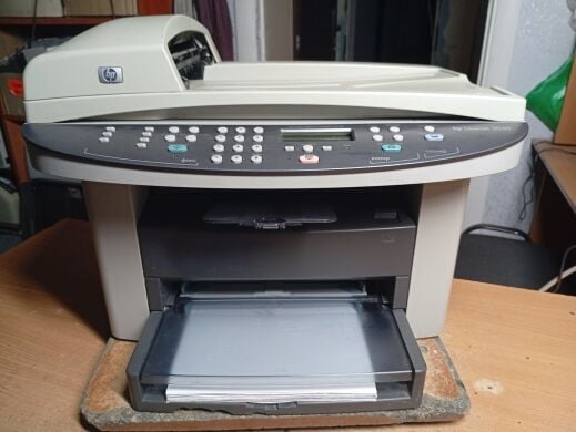 МФУ HP LaserJet 3030 / Лазерная монохромная печать / 1200 x 1200 dpi / A4 / 14 стр/мин / USB 2.0, LPT