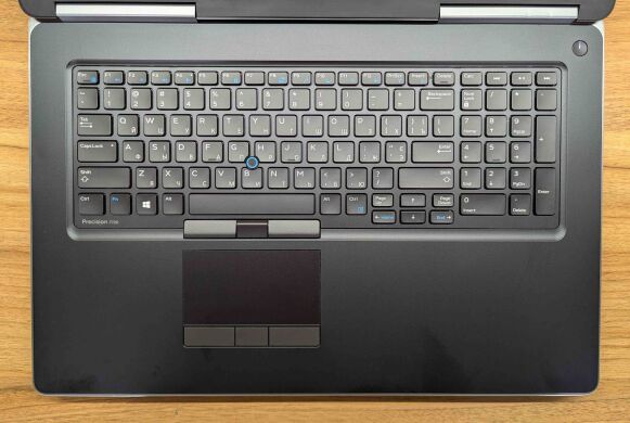 Мобільна робоча станція Dell Precision 7720 / 17.3" (1920x1080) IPS / Intel Xeon E3-1575M v6 (4 (8) ядра по 3.1 - 4.2 GHz) / 64 GB DDR4 / 960 GB SSD / nVidia Quadro P5000, 16 GB GDDR5X, 256-bit / HDMI / Windows 10