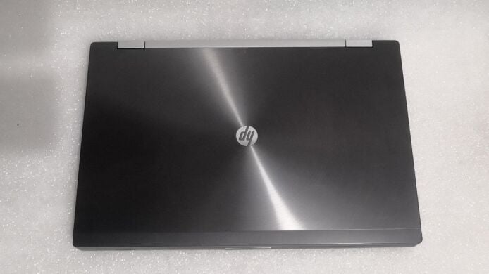 Мобильная рабочая станция HP Elitebook 8770w / 17.3" (1920x1080) TN / Intel Core i7-3940XM Extreme Edition (4 (8) ядра по 3.0 - 3.9 GHz) / 16 GB DDR3 / 256 GB SSD / nVidia Quadro K5000M, 4 GB GDDR5, 256-bit / WebCam / DVD-ROM