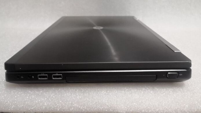 Мобильная рабочая станция HP Elitebook 8770w / 17.3" (1920x1080) TN / Intel Core i7-3940XM Extreme Edition (4 (8) ядра по 3.0 - 3.9 GHz) / 16 GB DDR3 / 256 GB SSD / nVidia Quadro K5000M, 4 GB GDDR5, 256-bit / WebCam / DVD-ROM