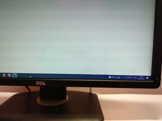 Монитор Б-класс Dell P2212H / 21.5" (1920x1080) TN / VGA, DVI