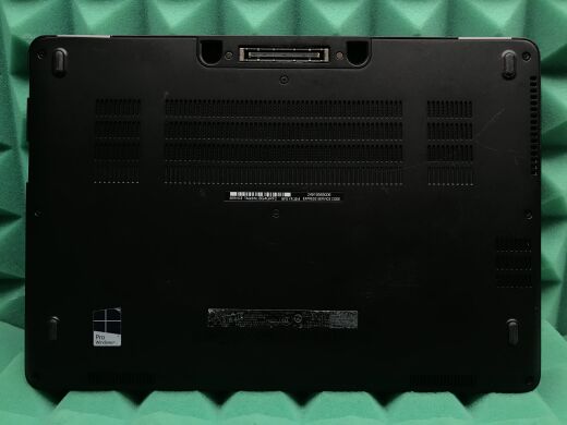 Нетбук Dell Latitude 12 E7270 / 12.5" (1366x768) TN / Intel Core i5-6300U (2 (4) ядра по 2.4 - 3.0 GHz) / 8 GB DDR4 / 128 GB SSD / Intel HD Graphics 520 / WebCam / HDMI / miniDP / Windows 10 ліцензія