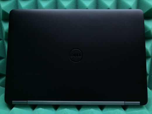 Нетбук Dell Latitude 12 E7270 / 12.5" (1366x768) TN / Intel Core i5-6300U (2 (4) ядра по 2.4 - 3.0 GHz) / 8 GB DDR4 / 128 GB SSD / Intel HD Graphics 520 / WebCam / HDMI / miniDP / Windows 10 ліцензія