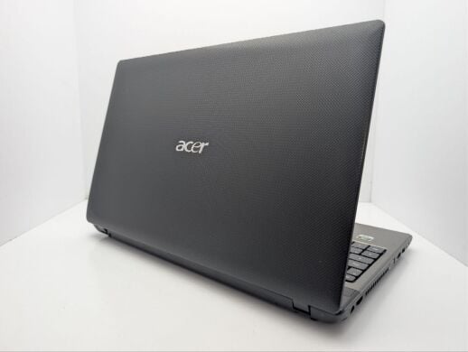 Ноутбук Acer Aspire 5750G / 15.6" (1366x768) TN / Intel Core i3-2350M (2 (4) ядра по 2.3 GHz) / 6 GB DDR3 / 500 GB HDD / nVidia GeForce GT 610M, 1 GB GDDR5, 128-bit / WebCam / АКБ не держит