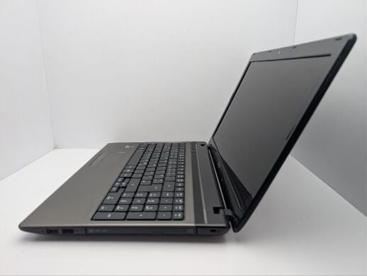Ноутбук Acer Aspire 5750G / 15.6" (1366x768) TN / Intel Core i3-2350M (2 (4) ядра по 2.3 GHz) / 6 GB DDR3 / 500 GB HDD / nVidia GeForce GT 610M, 1 GB GDDR5, 128-bit / WebCam / АКБ не держит