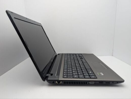 Ноутбук Acer Aspire 5750G / 15.6" (1366x768) TN / Intel Core i3-2350M (2 (4) ядра по 2.3 GHz) / 6 GB DDR3 / 500 GB HDD / nVidia GeForce GT 610M, 1 GB GDDR5, 128-bit / WebCam / АКБ не держит