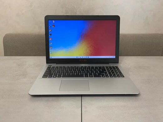 Ноутбук Asus F555L / 15.6" (1920x1080) TN / Intel Core i7-5500U (2 (4) ядра по 2.4 - 3.0 GHz) / 8 GB DDR3 / 240 GB SSD NEW / Intel HD Graphics 5500 / WebCam