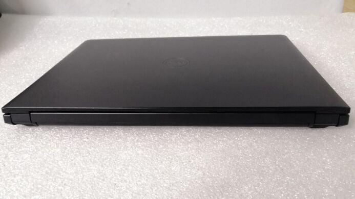 Ноутбук Б-клас Dell Latitude E3470 / 14" (1366x768) TN / Intel Core i7-6500U (2 (4) ядра по 2.5 - 3.1 GHz) / 8 GB DDR3 / 256 GB SSD / nVidia GeForce 920M, 2 GB DDR3, 64-bit / WebCam 