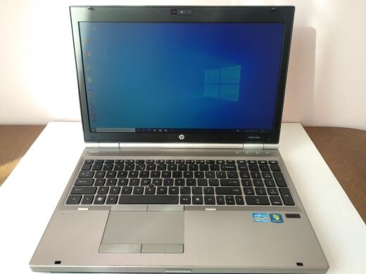 Ноутбук HP EliteBook 8560p / 15.6" (1600x900) TN / Intel Core i7-2620M (2 (4) ядра по 2.7 - 3.4 GHz) / 4 GB DDR3 / 128 GB SSD / AMD Radeon HD 6470M, 1 GB DDR3, 64-bit / WebCam / DVD-RW / DisplayPort