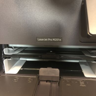 Принтер HP LaserJet Pro M201 / лазерная монохромная печать / 1200x1200 dpi  / Legal (Max Print Size) / 25 стр/мин / 1x USB Type-B, 1x LAN (RJ-45)