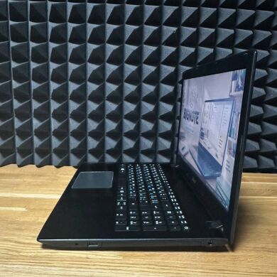 Ноутбук Б-клас Acer Aspire E5-575 / 15.6" (1920x1080) TN / Intel Core i3-6100U (2 (4) ядра по 2.3 GHz) / 8 GB DDR4 / 128 GB SSD / Intel HD Graphics 520 / WebCam / Win 10