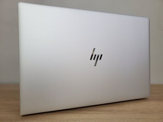 Ноутбук HP EliteBook 755 G5 / 15.6" (1920x1080) IPS / AMD Ryzen 7 Pro 2700U (4 (8) ядра по 2.2 - 3.8 GHz) / 16 GB DDR4 / 512 GB SSD / AMD Radeon RX Vega 10 Graphics / WebCam / Win 10 Pro