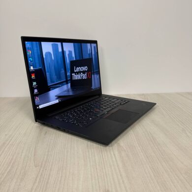 Ігровий ультрабук Lenovo ThinkPad X1 Extreme / 15.6" (3840x2160) IPS / Intel Core i7-8850H (6 (12) ядер по 2.6 - 4.3 GHz) / 16 GB DDR4 / 512 GB SSD NVMe / nVidia GeForce GTX 1050 Ti Max-Q, 4 GB GDDR5, 128-bit / WebCam