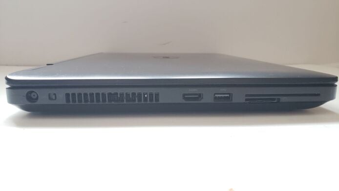 Ноутбук Б-клас Dell Latitude E5540 / 15.6" (1920x1080) TN / Intel Core i7-4600U (2 (4) ядра по 2.1 - 3.3 GHz) / 8 GB DDR3 / 200 GB SSD + 500 GB HDD / nVidia GeForce GT 720M, 2 GB GDDR3, 64-bit / WebCam / DVD-ROM