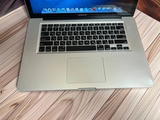 Ноутбук Б-клас Apple MacBook Pro 15 A1286 2012 / 15.4" (1440x900) TN / Intel Core i7-3720QM (4 (8) ядра по 2.6 - 3.6 GHz) / 8 GB DDR3 / 750 GB HDD / nVidia GeForce GT 650M, 1 GB GDDR3, 128-bit / WebCam / MacOS